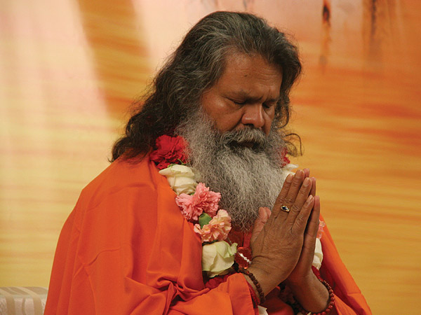 Vishwaguru Mahamandaleshwar Paramhans Swami Maheshwarananda