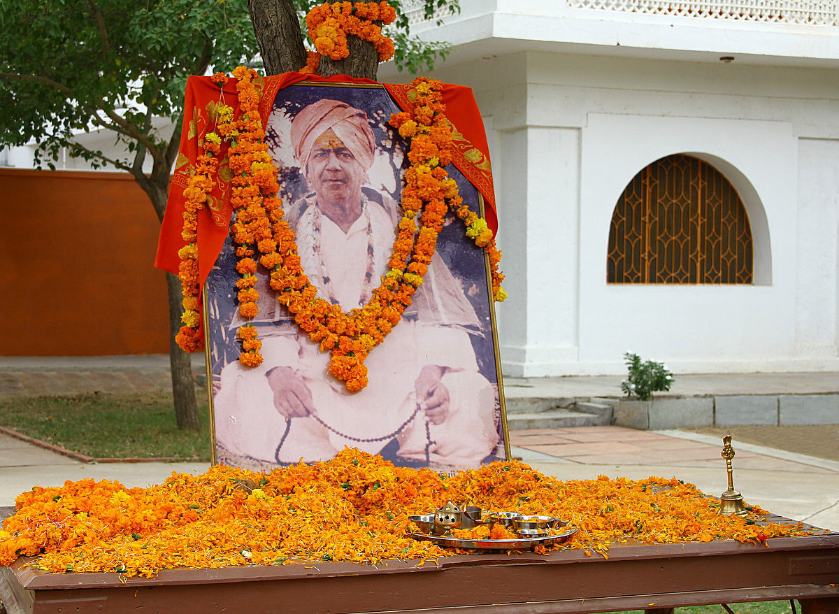 The "Arrival" of Sri Mahaprabhuji to Jadan Ashram