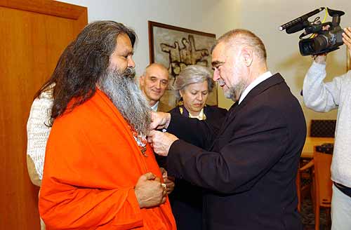 Swamiji awarded with "Danica Order of Croatia" by president Mesic